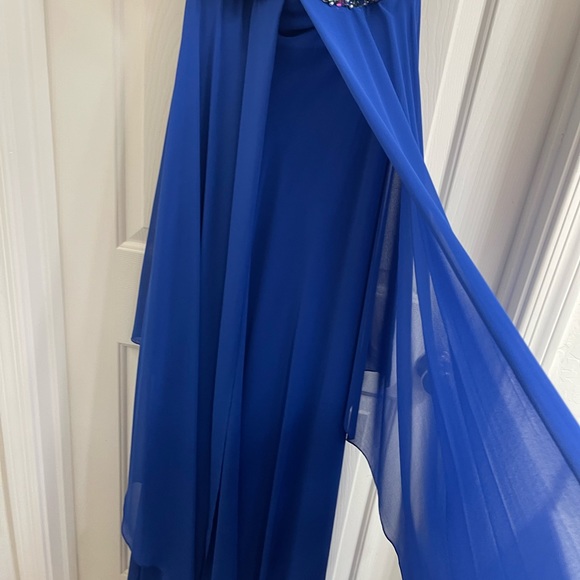 TONY BOWLS PROM style dress - Picture 9 of 10